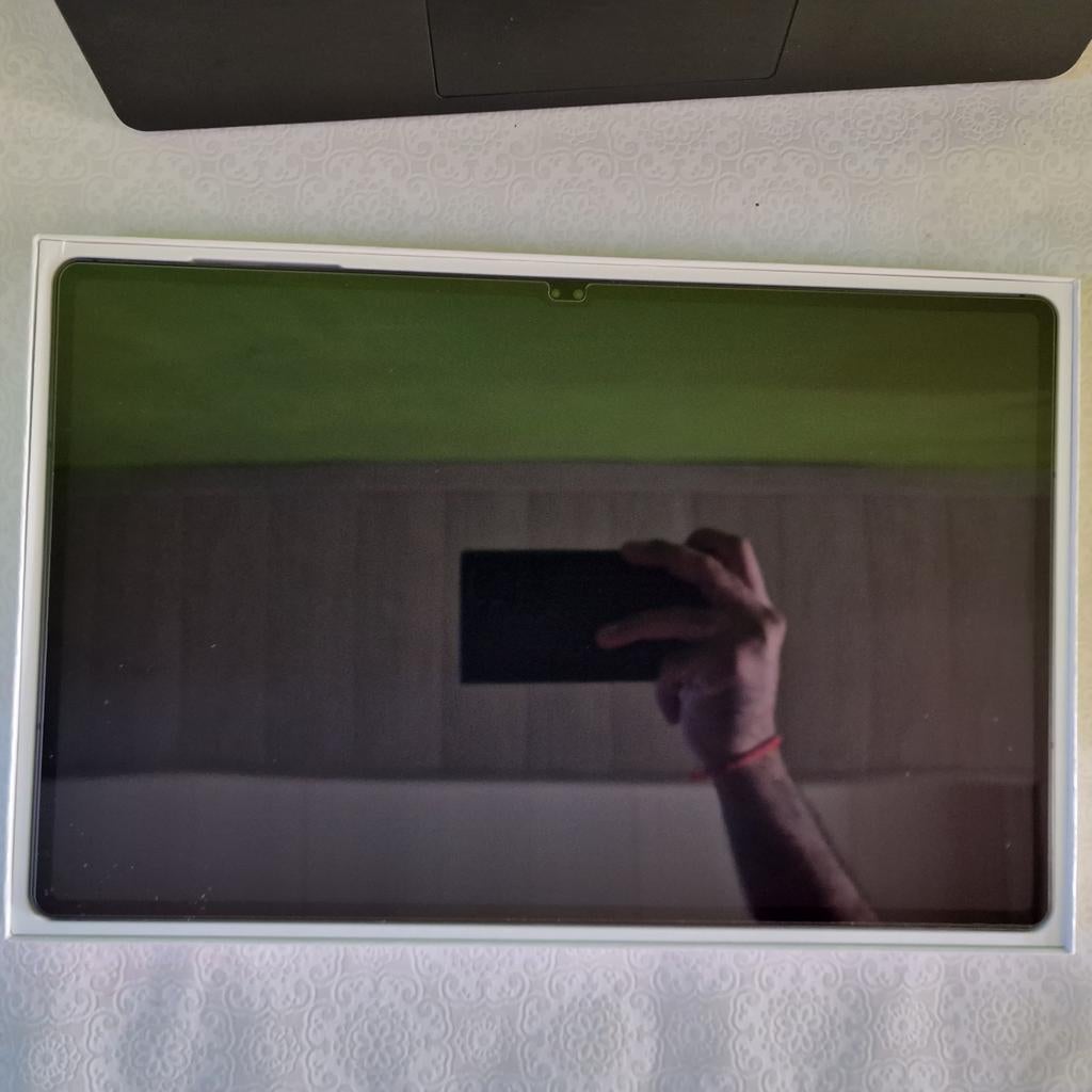 Samsung galaxy s8 ultra met accessoires

Samsung galaxy s8 u, Computers en Software, Android Tablets, Ophalen of Verzenden