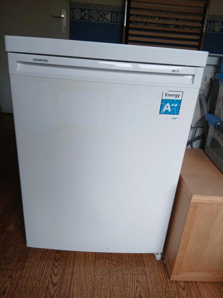 Diepvries SIEMENS, Elektronische apparatuur, Vriezers en Diepvrieskisten, Gebruikt, Vrijstaand, Vrieskast, 85 tot 120 cm, 60 tot 90 cm