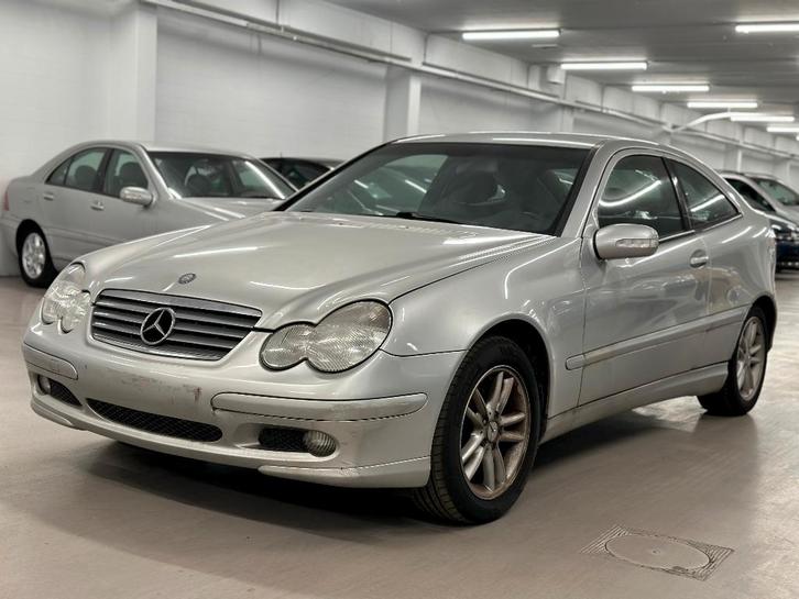 Mercedes C180 2.0 Benzine 2001, Auto's, Mercedes-Benz, Bedrijf, C-Klasse, Airconditioning, Cruise Control, Elektrische buitenspiegels