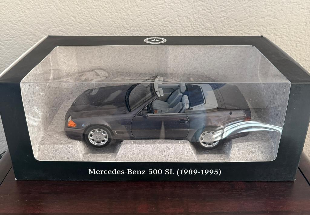 Mercedes 500 SL R129 Bornit Metallic 1/18 Norev Dealer, Enlèvement ou Envoi, Comme neuf