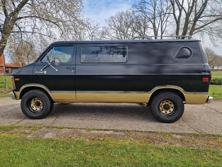 Dodge ram B350 oldtimer, Auto's, Dodge, Particulier, RAM Van, LPG, Overige carrosserie, 5 deurs, Automaat, Zwart, Ophalen