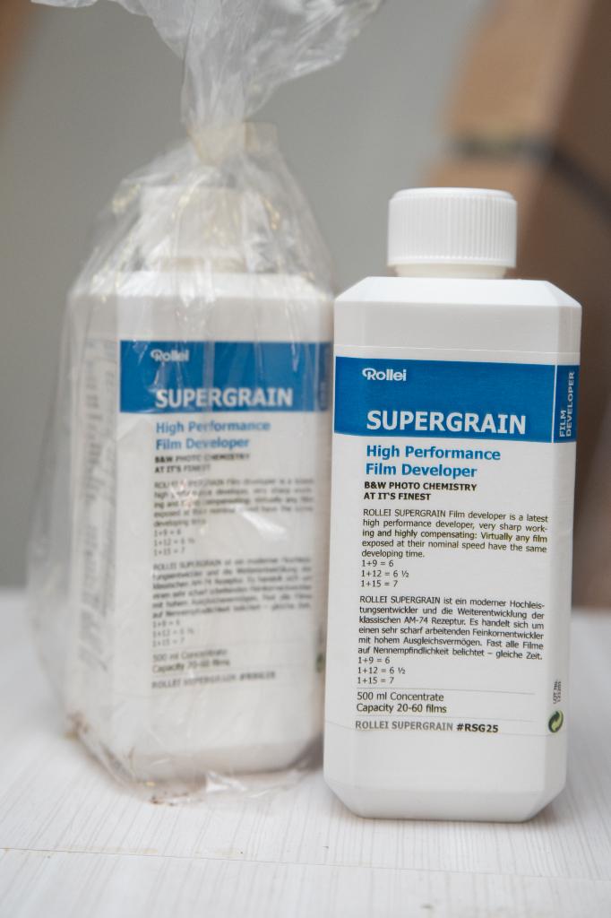 Rollei Supergrain Developer 2 x 500 ml, Ophalen of Verzenden, Zo goed als nieuw, Doka-onderdelen