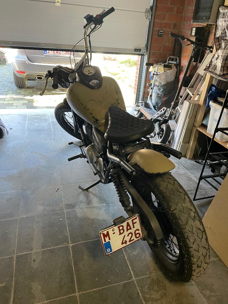 Honda shadow vt125, Motos, Motos | Honda, Particulier, Chopper, jusqu'à 11 kW, 2 cylindres, Permis Moto A1 minimum, Enlèvement
