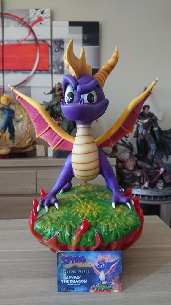 Spyro the Dragon - First4Figures, Collections, Statues & Figurines, Comme neuf, Enlèvement