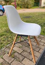 4 witte eetkamer/keuken stoelen, Huis en Inrichting, Ophalen, Zo goed als nieuw, Wit