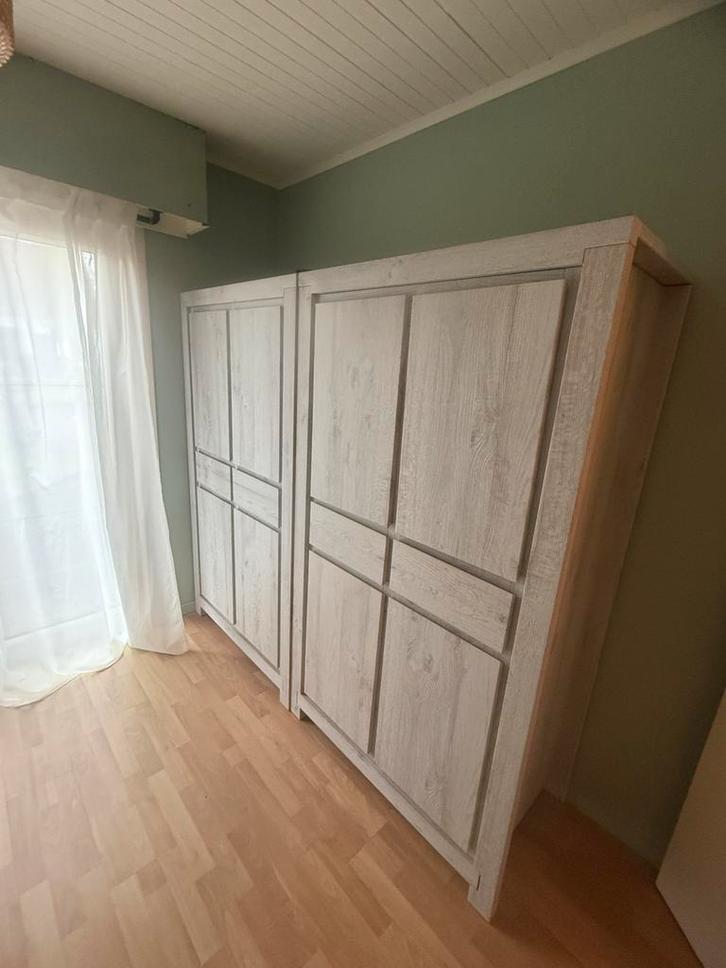 Complete babykamer set met 2 kasten en meegroeibed, Kinderen en Baby's, Kinderkamer | Complete kinderkamers, Zo goed als nieuw