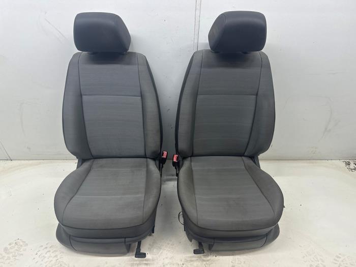 Siège avant gauche et droite d'un Volkswagen Caddy, Volkswagen, -, 3 mois de garantie, Utilisé