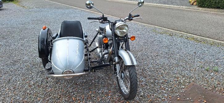 Side car de collection Royal Endfiel Bullet 500, Motos, Motos | Side-cars, 12 à 35 kW, 1 cylindre, Permis Moto A, Manuelle, Occasion