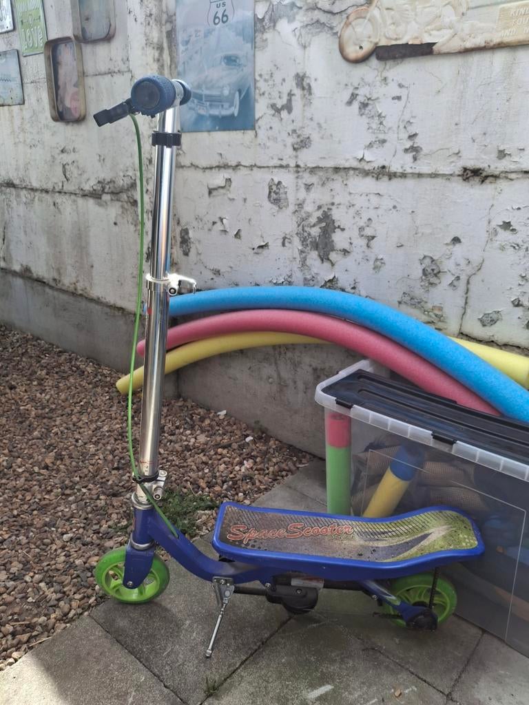 Space scooter, Fietsen en Brommers, Ophalen