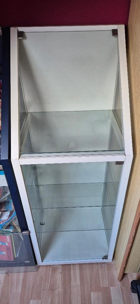Vitrine d'exposition blanche + 2 verres de rechange offerts, Huis en Inrichting, Kasten | Vitrinekasten, Gebruikt, 100 tot 150 cm