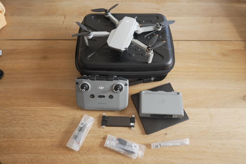 DJI MINI 2 SE FLY MORE COMBO, TV, Hi-fi & Vidéo, Drones, Enlèvement, DJI