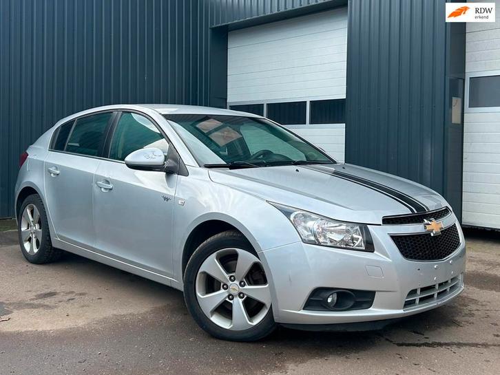Chevrolet Cruze 2.0D LT, Autos, Chevrolet, Entreprise, Achat, Cruze, ABS, Airbags, Air conditionné, Ordinateur de bord, Verrouillage central