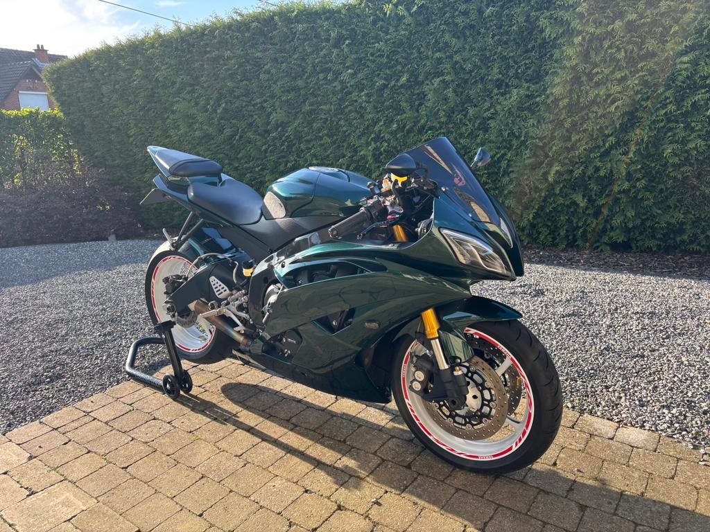 Yamaha r6 2006 limited edition 133/500 met 26308km, Motos, Motos | Yamaha, Particulier, Super Sport, plus de 35 kW, 4 cylindres