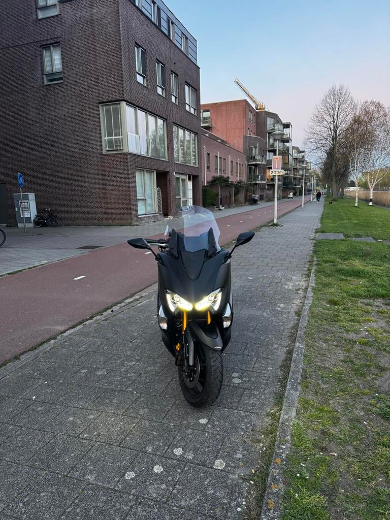 Édition Yamaha TMAX 530 DX | Option complète | Parfait état, Motos, Scooter, Occasion, Particulier, 530 cm³