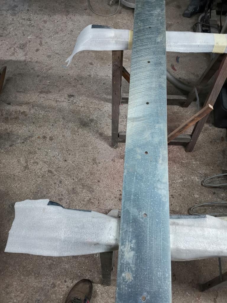 Metalen latten 1250x140x20   10stuks, Ophalen