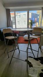 Mange-debout et ses 2 chaises, Maison & Meubles, Enlèvement, Utilisé