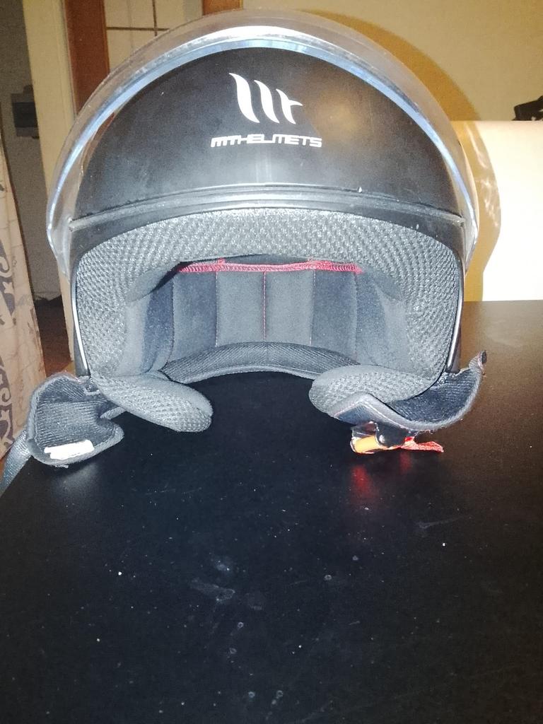 Ik verkoop  men helm wegens aan koop boxer helm, Ophalen, Zo goed als nieuw