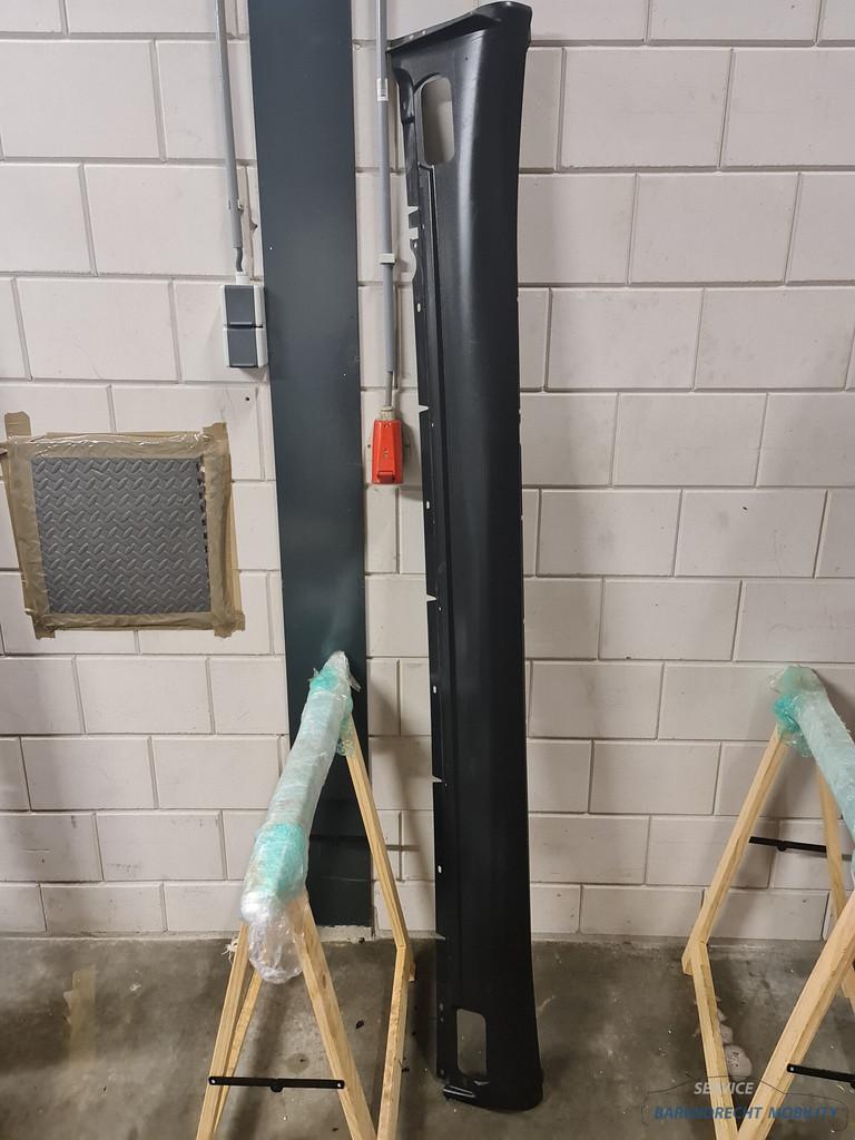 sideskirt Porsche Cayenne 92A 7P5853554 rechts zwart origine, Gebruikt, Porscheplatz 1
70435  Stuttgart, DE, Rechts, Porsche