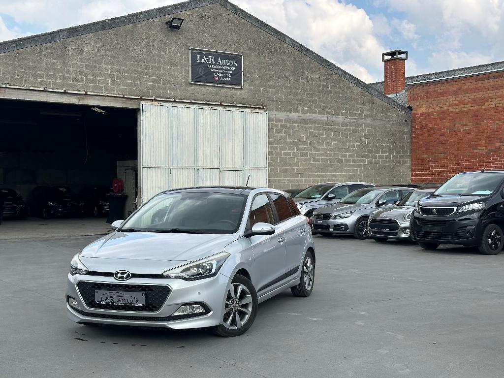 Hyundai i20 1,2 cc/83Pk Naiv-Cam-Pano-Garantie, Voorwielaandrijving, 4 cilinders, 5 deurs, USB