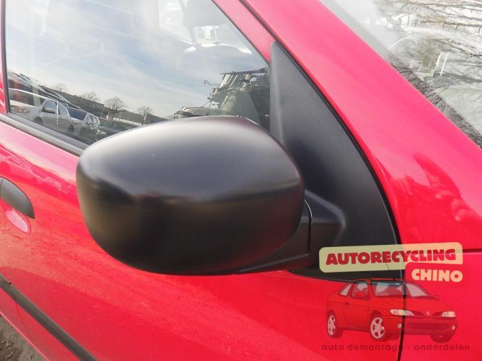 Buitenspiegel rechts van een Hyundai I10, Gebruikt, -, -, Ophalen of Verzenden