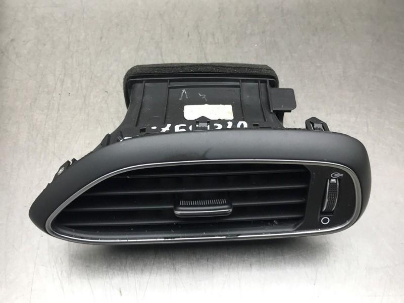 DIVERSEN Luchtrooster zijkant Hyundai i30 Wagon (PDEF5), Gebruikt, Hyundai