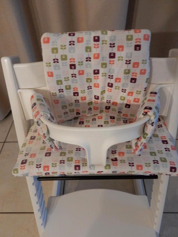 Witte TrippTrapp meegroeistoel van Stokke, Kinderen en Baby's, Kinderstoelen, Zo goed als nieuw, Meegroeistoel, Ophalen