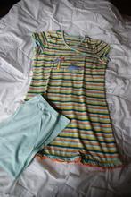 pyjama met draken Woody maat 16y of 176, Woody, Comme neuf, Fille, Vêtements de nuit ou Sous-vêtements