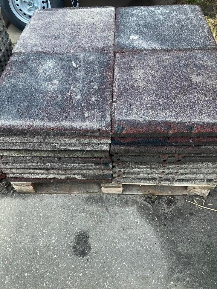 36 vochtdoorlatende rubberen stalmatten 50x50x4,5cm, Dieren en Toebehoren, Stalling en Weidegang