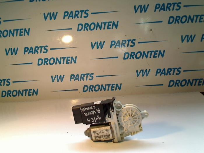 Raammotor Portier van een Volkswagen Golf, Auto-onderdelen, Carrosserie, Volkswagen, Gebruikt, 3 maanden garantie, Ophalen of Verzenden