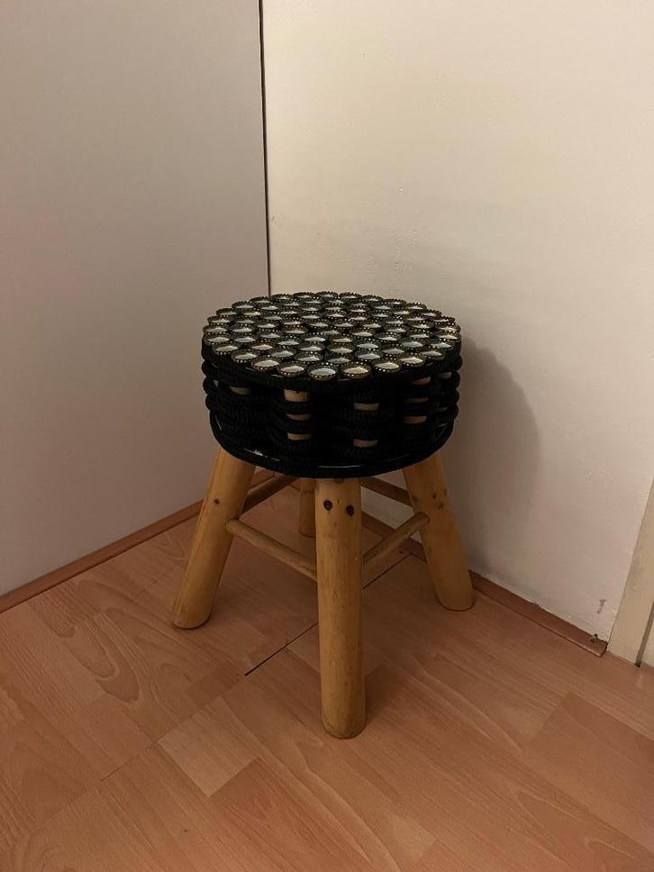 The Crown of Caps, Hobby en Vrije tijd, Overige Hobby en Vrije tijd, Nieuw, Ophalen of Verzenden