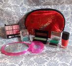 Lot de maquillage avec trousse neuf, Handtassen en Accessoires, Ophalen of Verzenden, Nieuw, Rood, Make-up