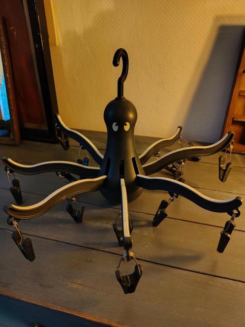 Droogrekjes/Kousenrekjes in de vorm van een inktvis/octopus, Kleding | Dames, Kledinghangers, Zo goed als nieuw, Ophalen of Verzenden
