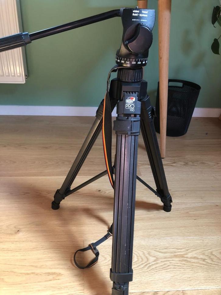 Bilora 390 tripod, Audio, Tv en Foto, Fotografie | Statieven en Balhoofden, Zo goed als nieuw, Driepoot, 150 tot 175 cm, Ophalen of Verzenden