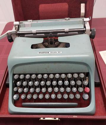 Olivetti Studio 44 schrijfmachine