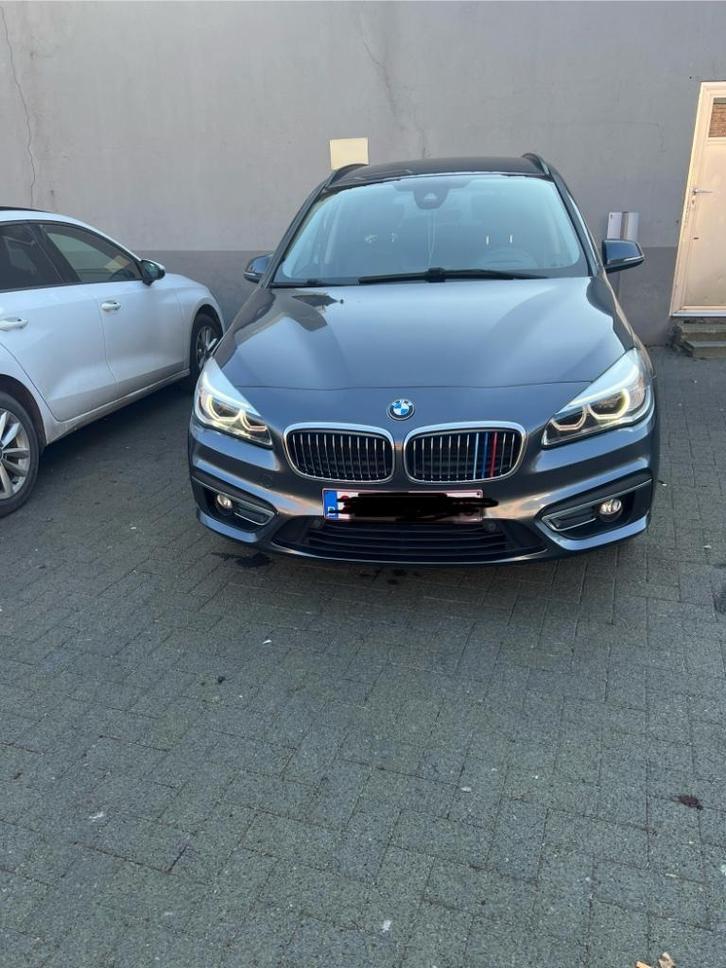 BMW 218d (luxury line) xdrive gran tourer 7 zitplaatsen, Auto's, BMW, Particulier, 2 Reeks Gran Tourer, 4x4, Aangepast voor mindervaliden