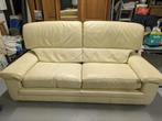 Canapé 3 places beige + fauteuil de cuir, 150 à 200 cm, Laag, Enlèvement, Utilisé