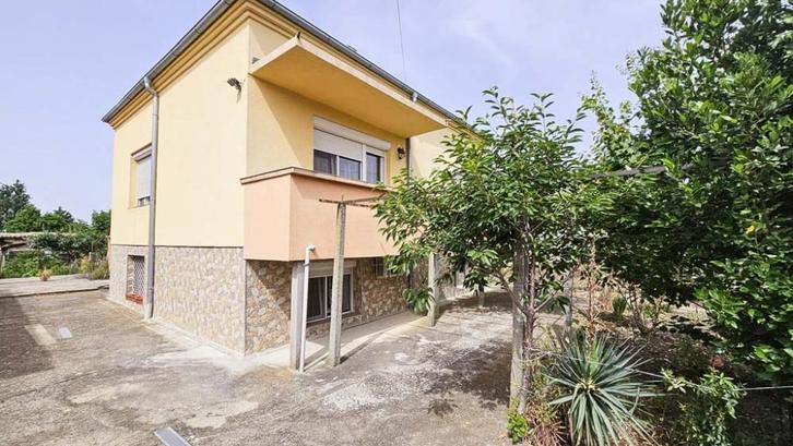 Huis met 4 slaapkamers en grond te koop nabij Boergas, Bulga, Immo, Buitenland, Overig Europa, Woonhuis, Stad