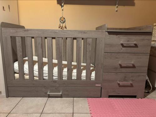 Meegroeibed met ladekast met toebehoren, Kinderen en Baby's, Kinderkamer | Bedden, Matras, Ophalen