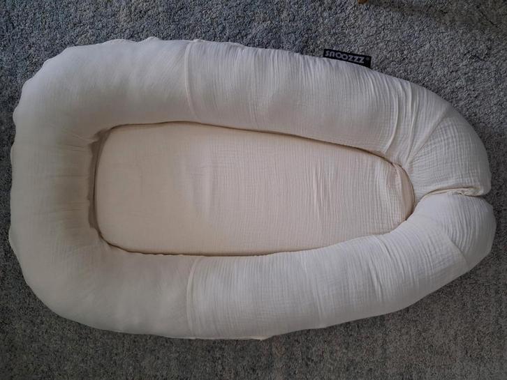 Babynestje snoozzz, Kinderen en Baby's, Babywiegjes en Ledikanten, Zo goed als nieuw, Ophalen