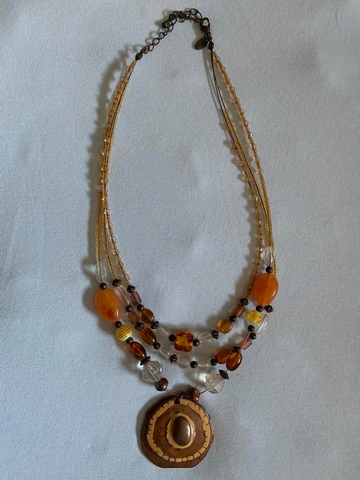 Halssnoer. Koperkleurige tinten met doorschijnende kralen., Handtassen en Accessoires, Kettingen, Ophalen