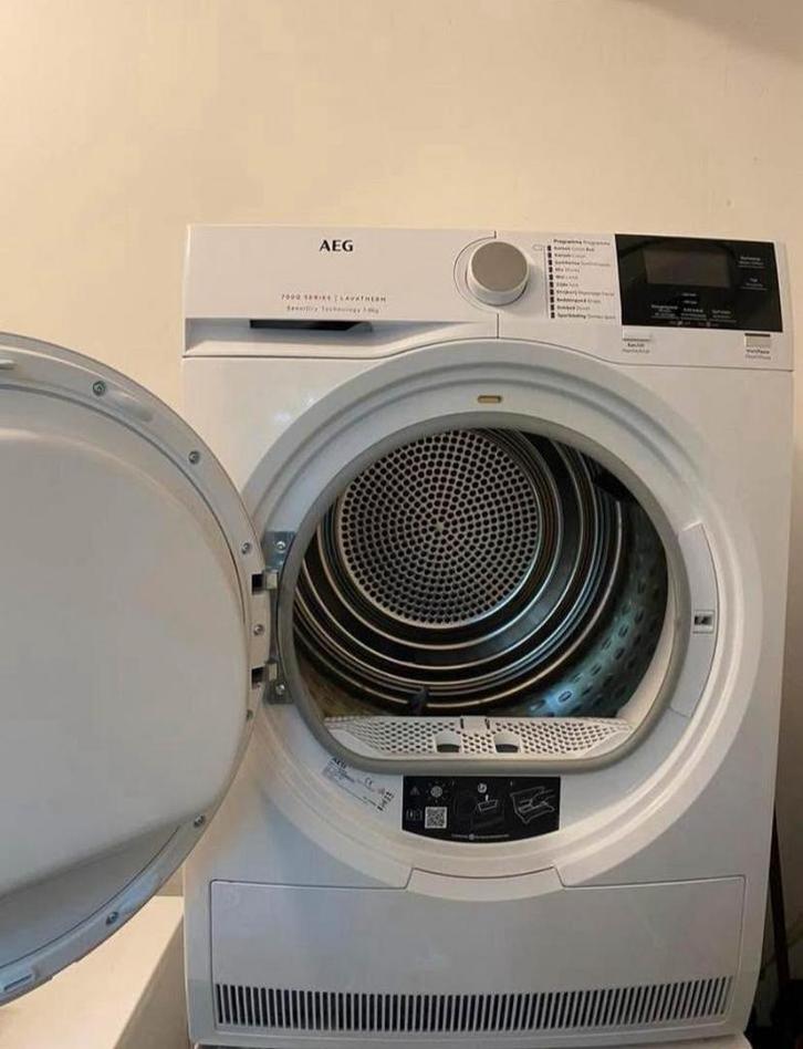 AEG Warmtepomp droogkast A++ In nieuwstaat!, Elektronische apparatuur, Droogkasten, Zo goed als nieuw, Voorlader, Ophalen
