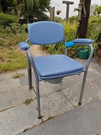 Toiletstoel voor mindervaliden, Huis en Inrichting, Stoelen, Ophalen, Zo goed als nieuw
