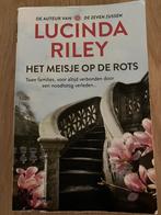 Het meisje op de rots- Lucinda Riley, Boeken, Ophalen of Verzenden, Lucinda Riley