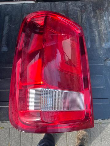 Linker achterlicht VW Amarok 2009-2023 beschikbaar voor biedingen