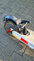 Trottinette électrique Ninebot G30 – Suspensions AV & AR, Vélos & Vélomoteurs, Enlèvement ou Envoi, Comme neuf