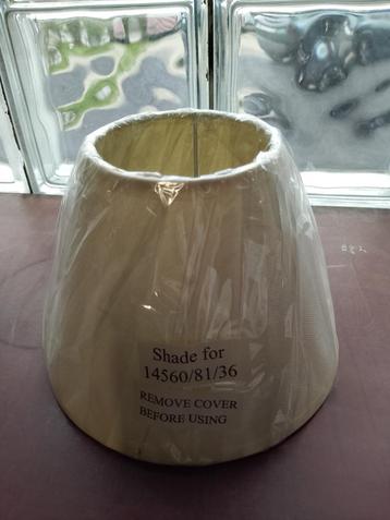 A vendre Abat jour pour lampe  beschikbaar voor biedingen