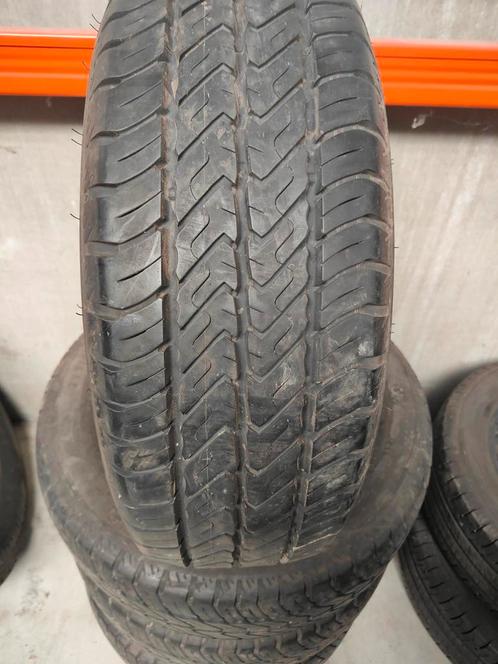 215/60r17c Dunlop 50€ per stuk met plaatsen 21560r17 c, Auto-onderdelen, Besturing, Ophalen of Verzenden