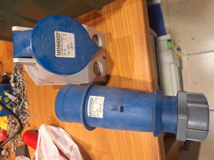 Mennekes 3-fasig 32A, Doe-het-zelf en Bouw, Elektriciteit en Kabels, Nieuw, Ophalen of Verzenden