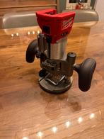 Milwaukee bovenfrees m18, Ophalen