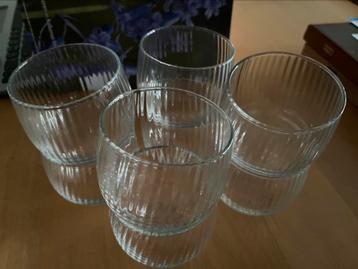 8 drinkglazen beschikbaar voor biedingen